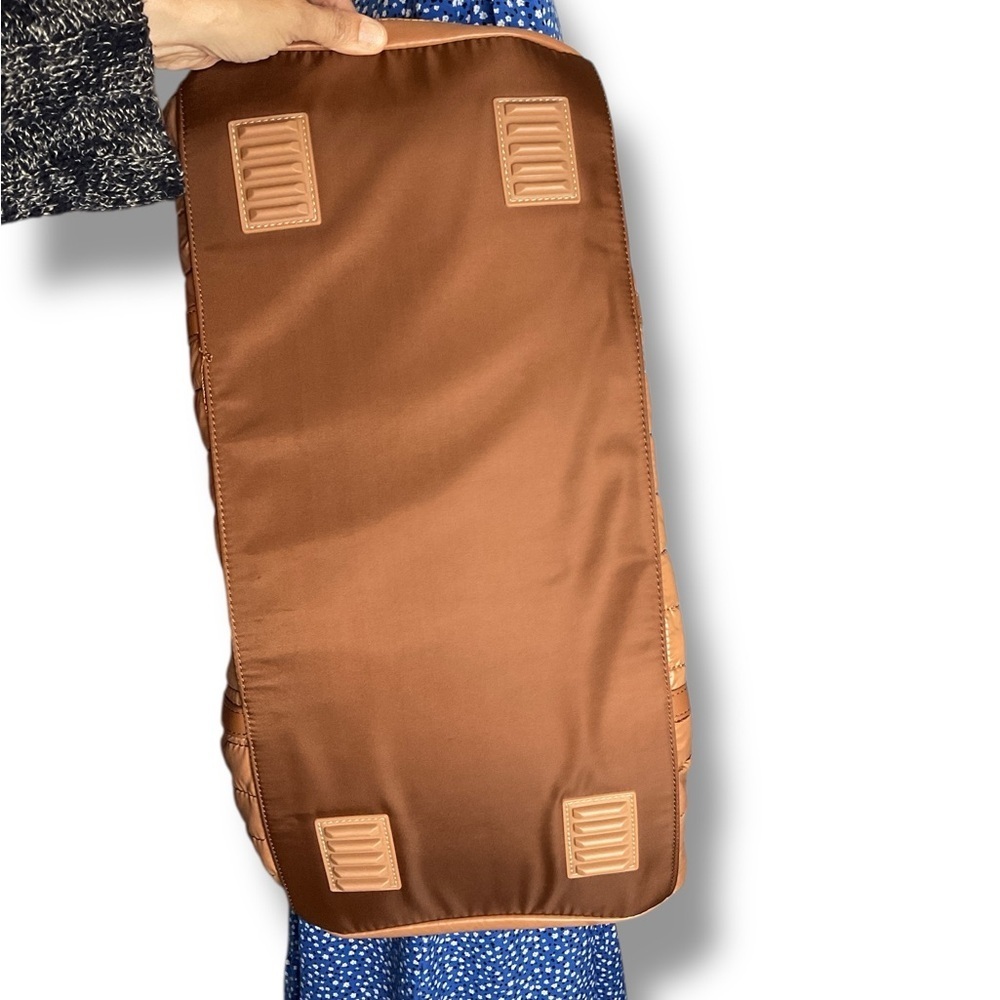 Lee Mocha Brown Quilted Puffer Crossbody Multi Pocket Duffle Bag - Picture 5 of 7